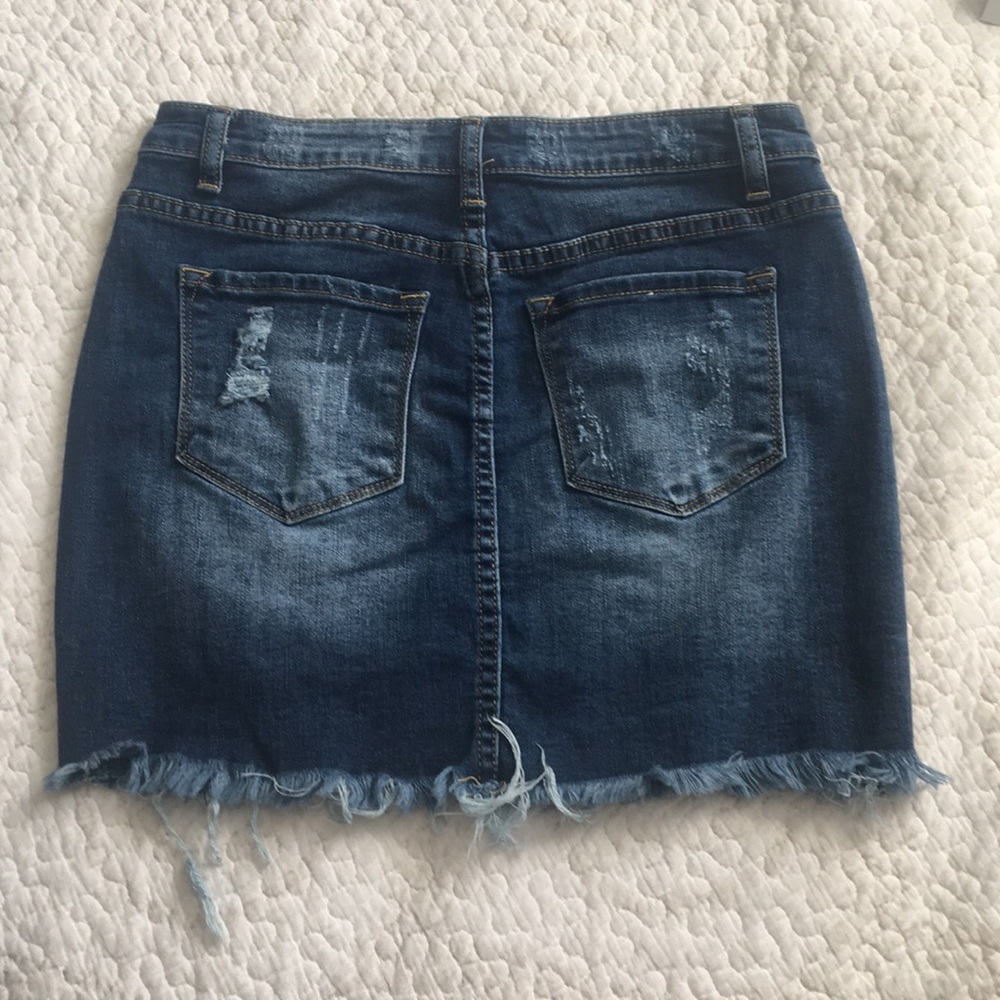 Comfy, stretchy, versatile dark wash jean skirt. Longer length Is Great!!! - Picture 4 of 5